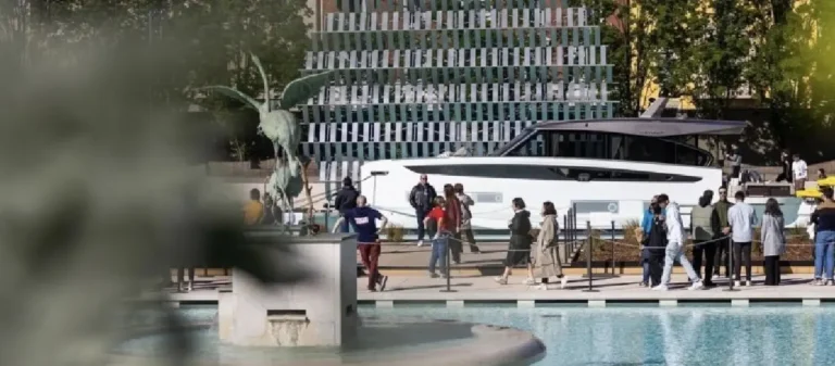 Azimut Yachts’ “Mooring by the Moon” Leaves a Lasting Impression at Milano Design Week